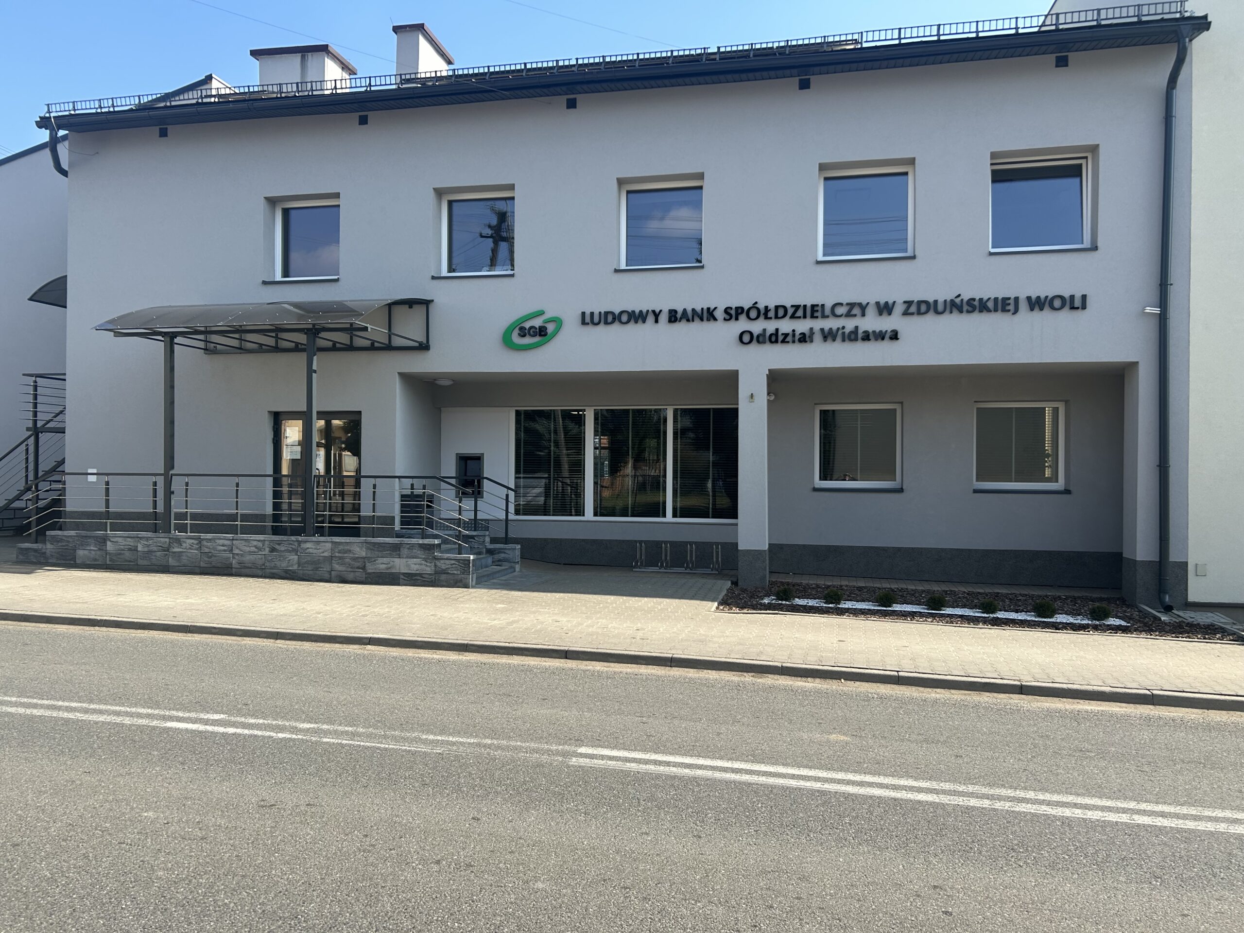 Zdjęcie budynku oddziału w Widawie