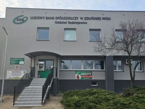 Zdjęcie budynku oddziału w Sędziejowicach